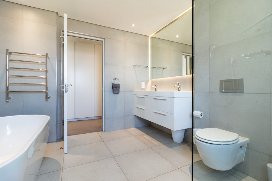 To Let 2 Bedroom Property for Rent in Fresnaye Western Cape